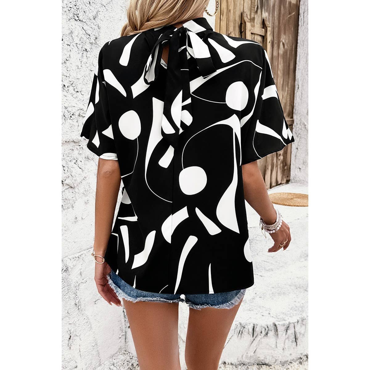 Allover Print Side Knot Short Sleeves Fit Blouse - MVTFASHION.COM