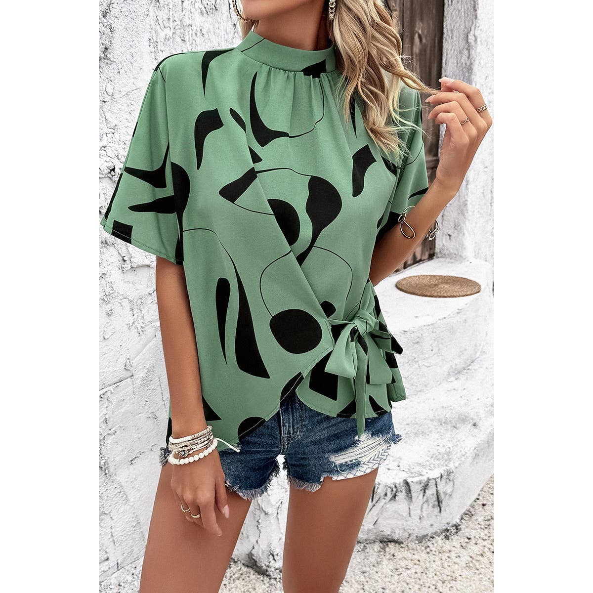 Allover Print Side Knot Short Sleeves Fit Blouse - MVTFASHION.COM