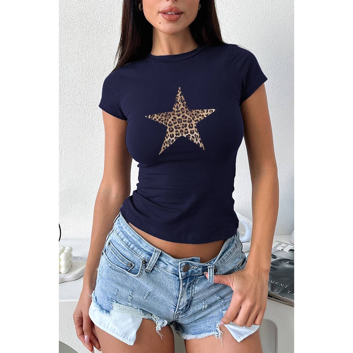 Leopard Print Star Crew Neck Slim Fitted Shirt - MVTFASHION.COM