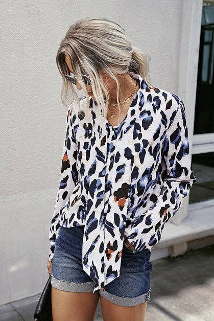 Leopard Print V Neck Top - MVTFASHION.COM