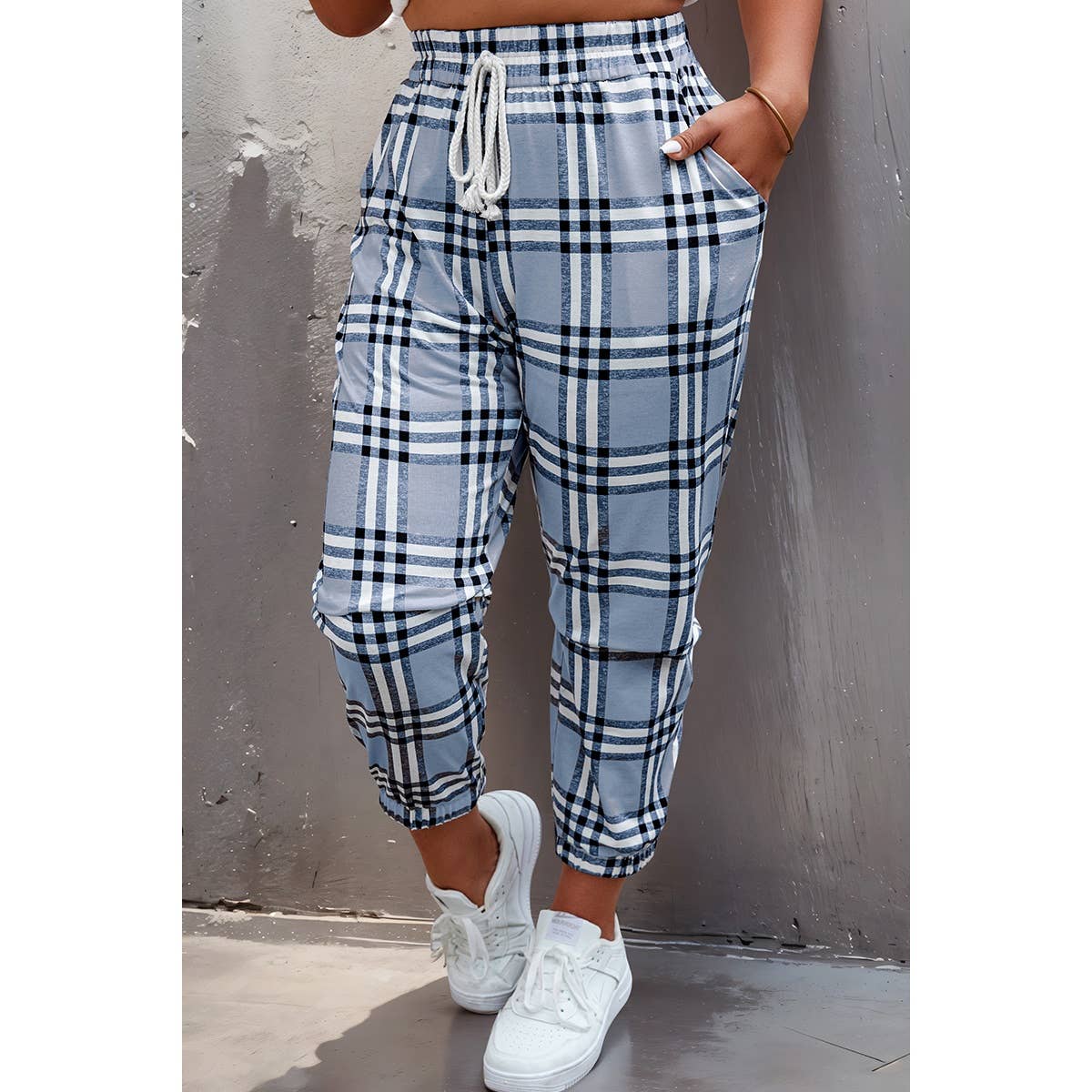 Plaid Print Elastic Waist Fit Pockets Pant - MVTFASHION.COM