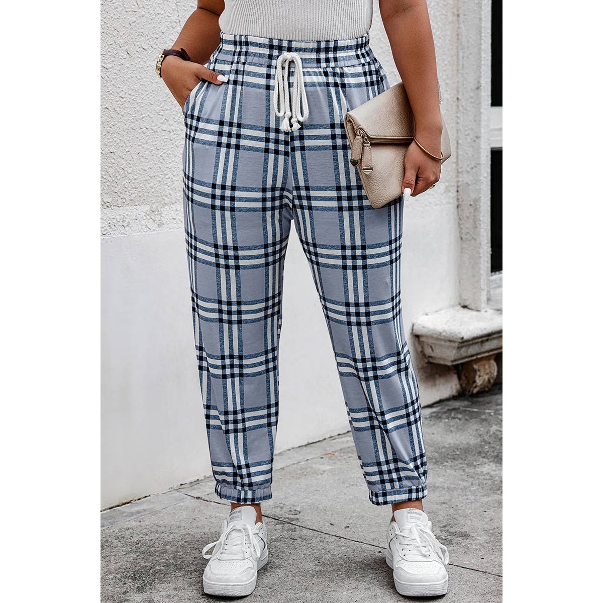 Plaid Print Elastic Waist Fit Pockets Pant - MVTFASHION.COM