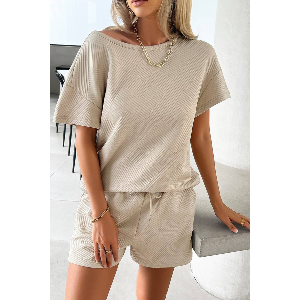 Pleased Round Neck Wide Sleeves Solid Shorts Set - MVTFASHION.COM