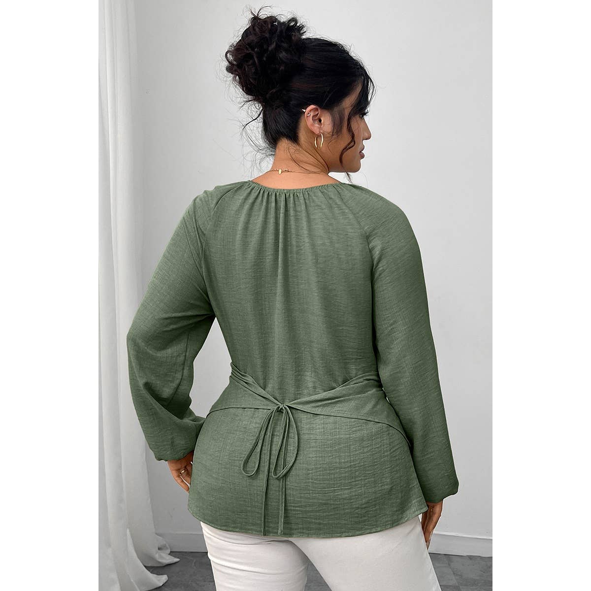 Plus Size Solid Crossed Long Sleeves Top - MVTFASHION.COM
