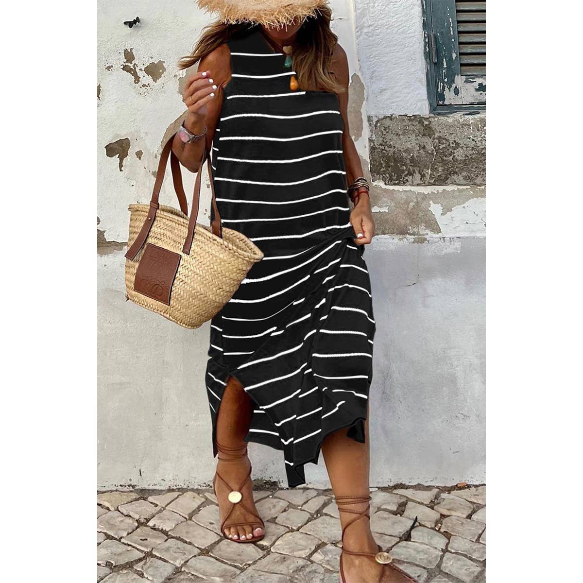 Plus Size Strip Sleeveless Loose Fit Full Dress - MVTFASHION.COM