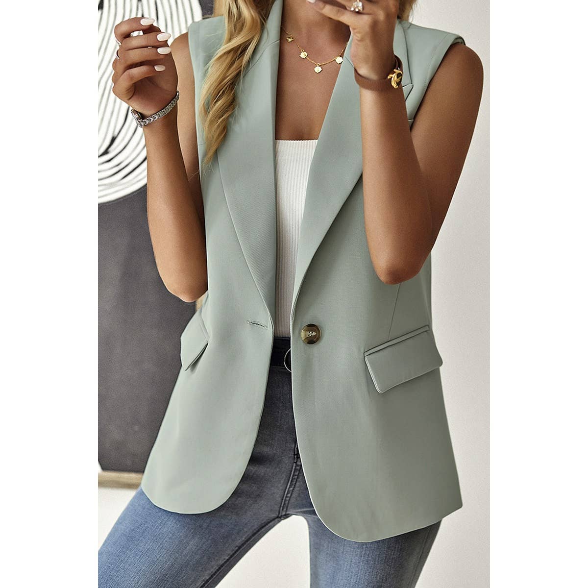 Sleeveless Solid Pockerts Button Front Open Suit - MVTFASHION.COM