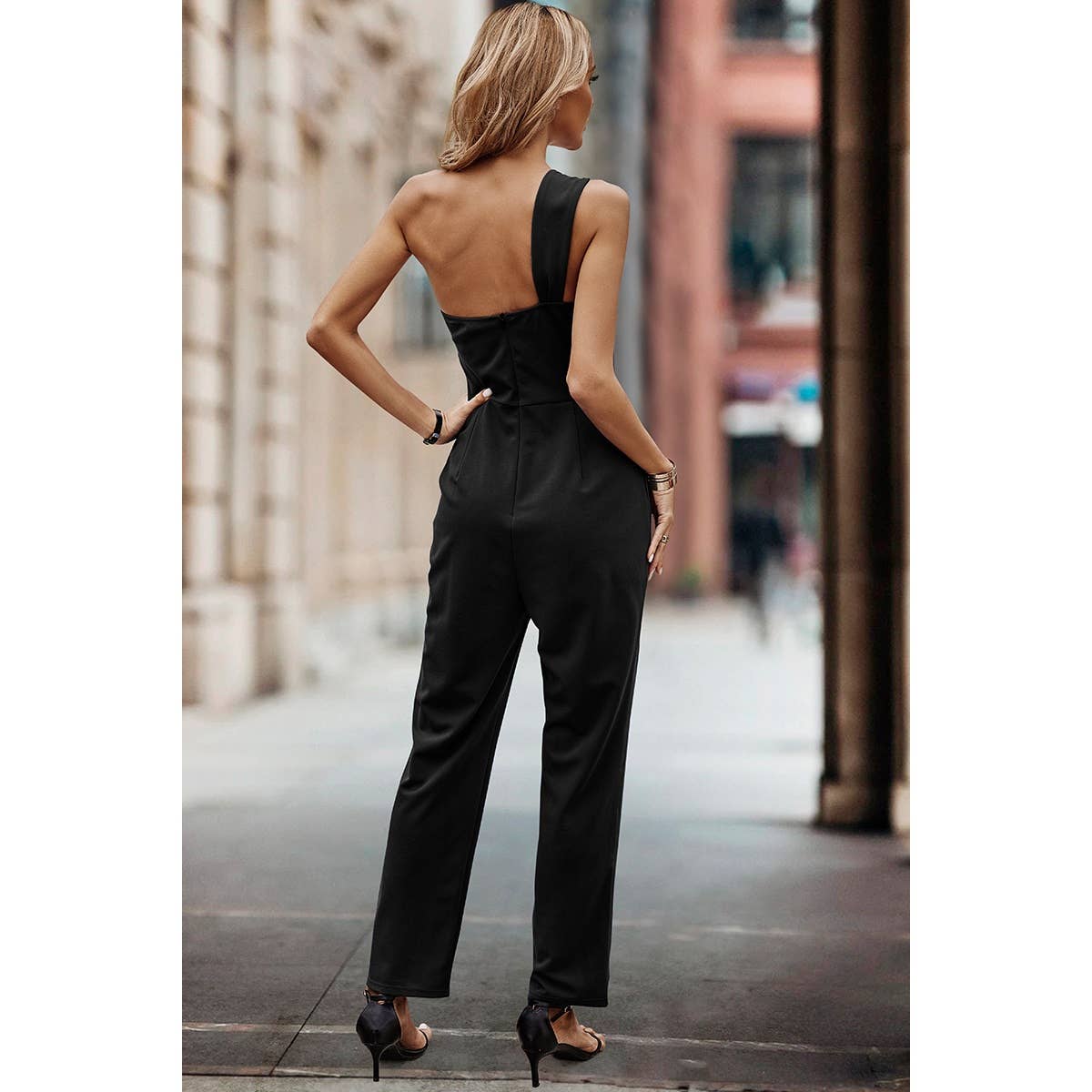 Solid Sleeveless One Slash Shoulder Jumpsuit - MVTFASHION.COM