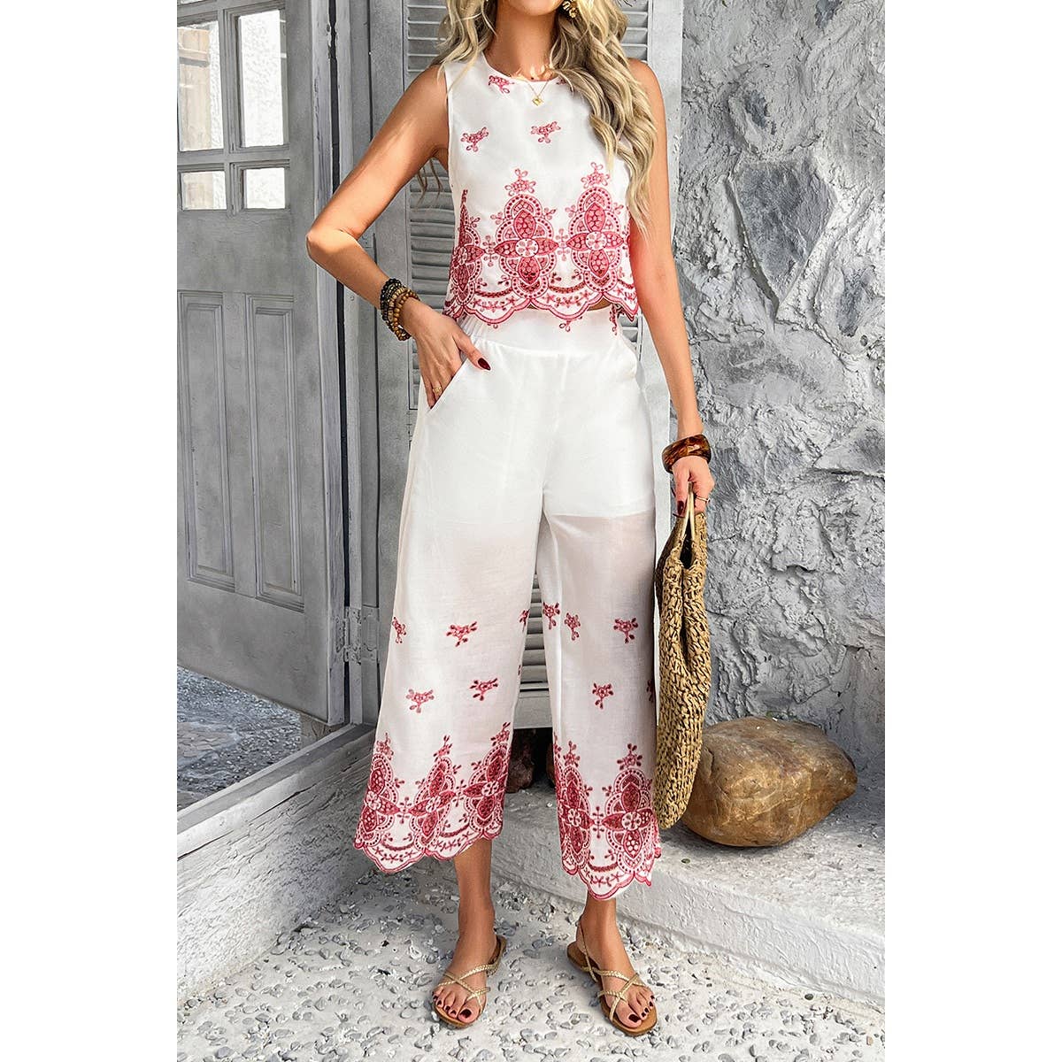 Twp Pieces Tile Inspired Embroidery Sleeveless Sets - MVTFASHION.COM